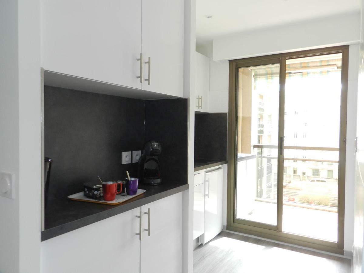 Beautiful 1 Bedroom Flat นีซ ภายนอก รูปภาพ